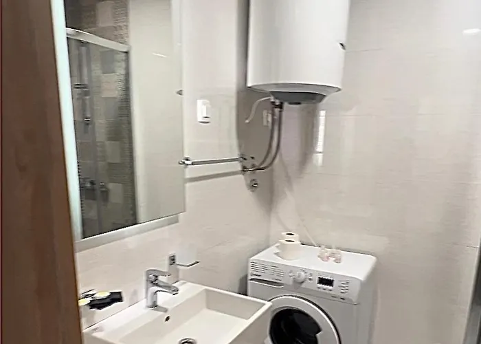 White Homes 16 - Master Quart *